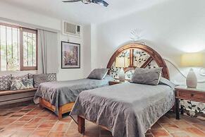 Ocean View 2Br Condo-balcony-beach-pool VDS 111