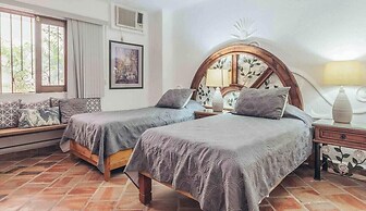 Ocean View 2Br Condo-balcony-beach-pool VDS 111