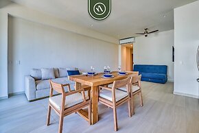 New 1 BR Condo With Amazing Rooftop Pool - Jacuzzi