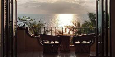 Ocean View 1Br Condo-balcony-beach-pool - 502