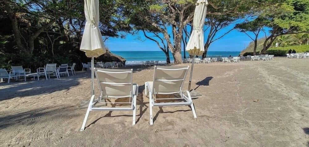 Amazing Condo - Beach Access - Spa - Pool