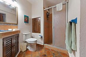 Ocean View 2Br Condo-balcony-beach-pool - 303