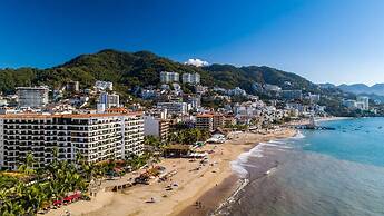 Ocean View 2Br Condo-balcony-beach-pool - 303