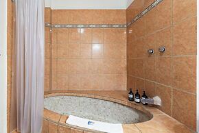 Ocean View 2Br Condo-balcony-beach-pool - 303