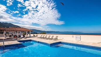 Ocean View 2Br Condo-balcony-beach-pool - 303