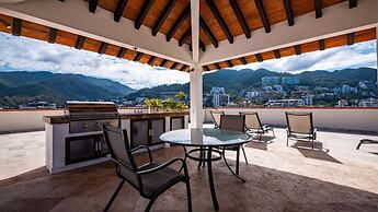 Ocean View 2Br Condo-balcony-beach-pool - 902
