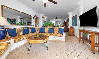 Ocean View 2Br Condo-balcony-beach-pool - 902
