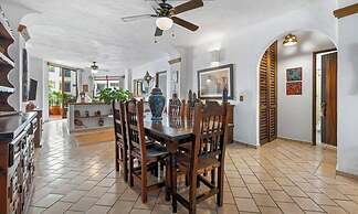Ocean View 2Br Condo-balcony-beach-pool - 902