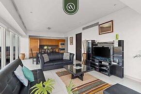 Beachfront 1 BR Condo With Multiple Pools - Gym