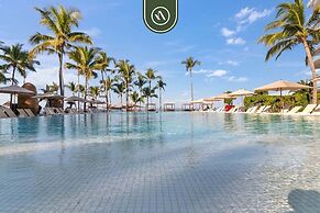 Beachfront 1 BR Condo With Multiple Pools - Gym