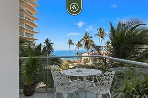 Beachfront 1 BR Condo With Multiple Pools - Gym