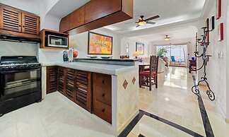 Ocean View 2Br Condo-balcony-beach-pool - 212