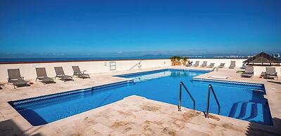 Beach Front Building 2Br Condo-balcony-beach-pool