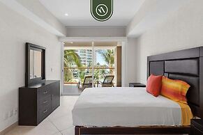 Oceanfront 2 BR Condo - Beach - Restaurant - Gym