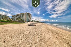 Oceanfront 2 BR Condo - Beach - Restaurant - Gym