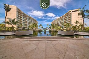 Oceanfront 2 BR Condo - Beach - Restaurant - Gym