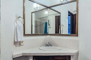 Ocean View 2Br Condo-balcony-beach-pool - 604