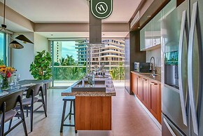 Luxury Oceanfront 2BR Condo With Private Balcony