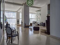 Luxury Oceanfront 2BR Condo With Private Balcony