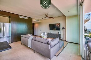 Luxury Oceanfront 2BR Condo With Private Balcony
