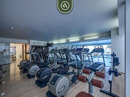 Luxury Oceanfront 2BR Condo With Private Balcony