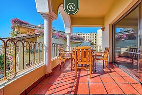 Beachfront 2 BR Condo - Beach - Pools - Tennis
