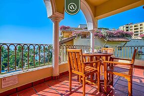 Beachfront 2 BR Condo - Beach - Pools - Tennis