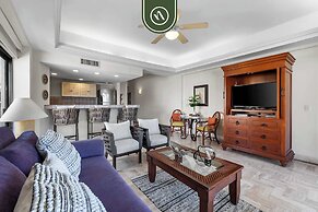 Beachfront 2 BR Condo - Beach - Pools - Tennis
