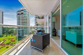 Luxury Oceanfront 4BR Condo - Pool - Ocean View