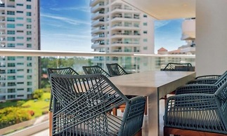 Luxury Oceanfront 4BR Condo - Pool - Ocean View
