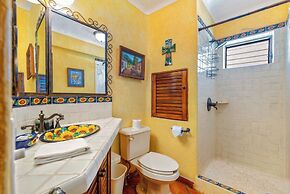 Ocean View 2Br Condo-balcony-beach-pool - 802
