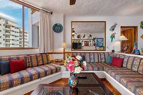 Ocean View 2Br Condo-balcony-beach-pool - 802