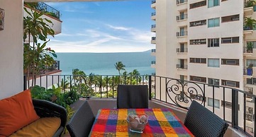 Ocean View 2Br Condo-balcony-beach-pool - 802