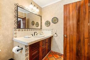 Ocean View 2Br Condo-balcony-beach-pool - 802