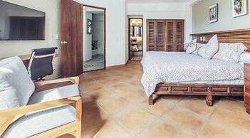 Ocean View 2Br Condo-balcony-beach-pool - 214