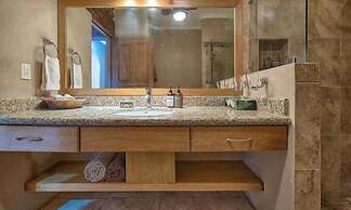 Ocean View 2Br Condo-balcony-beach-pool - 204