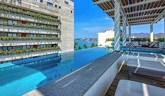 New 1 BR Condo - Oceanview Pool - 2 min to Beach