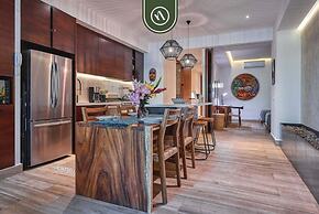 2BR Condo in Concha Chinas - Breathtaking Views