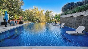 2BR Condo in Concha Chinas - Breathtaking Views