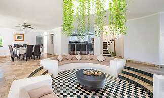 Amazing House -private Pool - Tennis - Paddle Cour