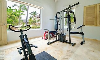 Amazing House -private Pool - Tennis - Paddle Cour
