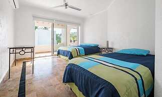 Amazing House -private Pool - Tennis - Paddle Cour