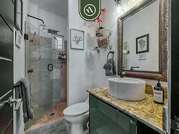 Corner 2 BR Condo - Spectacular Oceanview Sunsets