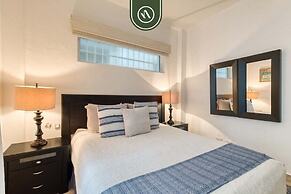 Corner 2 BR Condo - Spectacular Oceanview Sunsets