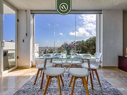 Corner 2 BR Condo - Spectacular Oceanview Sunsets