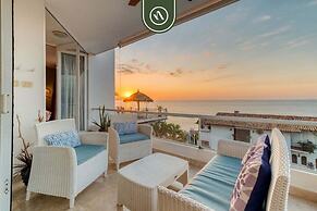 Corner 2 BR Condo - Spectacular Oceanview Sunsets