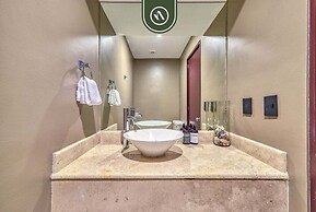 Oceanfron 4 BR Condo - Beach - Wyndham Pool