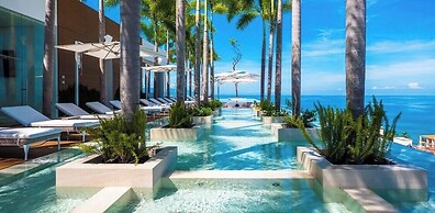 Stylish King-bed Unit - Pool - Ocean View - Gym