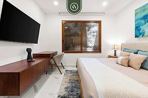 New 1 BR Condo - Rooftop Pool - Romantic Zone