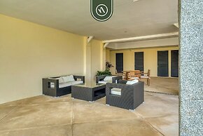Luxury 4 BR Condo - Amazing Bay View - Pool
